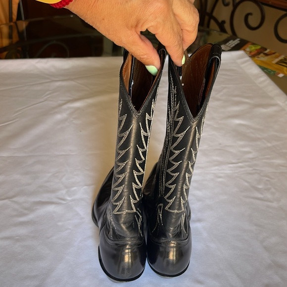 Nocona boots  women’s size 5 good condition lots of life left - Picture 3 of 7